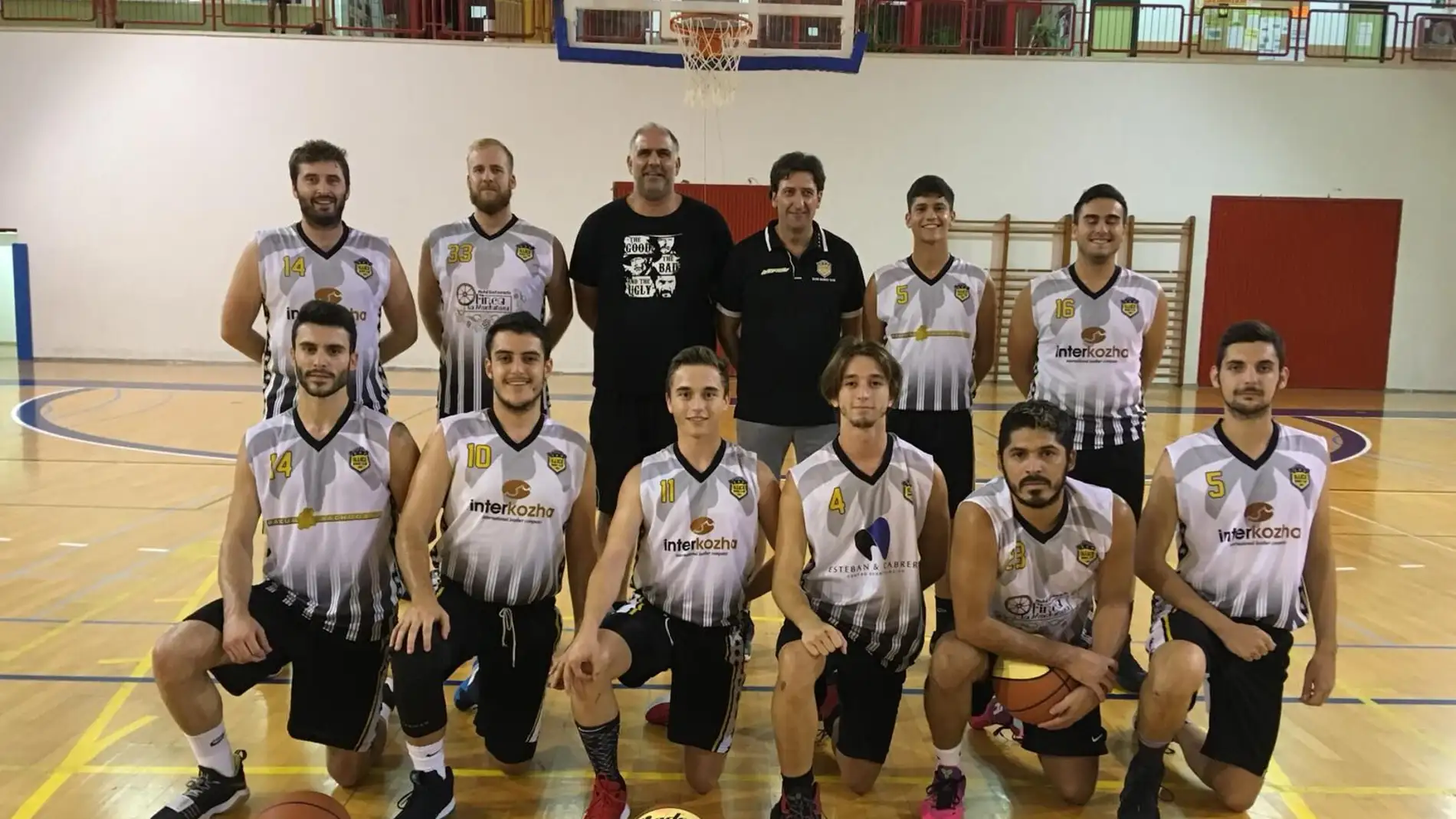 La plantilla del equipo sénior masculino del Elche Basket Club.