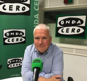 LUIS HUSILLOS LUIS HUSILLOS