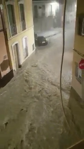 Devastadoras imágenes de la gota fría a su paso por Almería Devastadoras imágenes de la gota fría a su paso por Almería