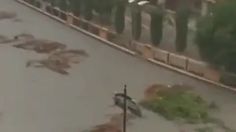 El río Segura se desborda en algunos puntos de Orihuela tras las intensas lluvias El río Segura se desborda en algunos puntos de Orihuela tras las intensas lluvias