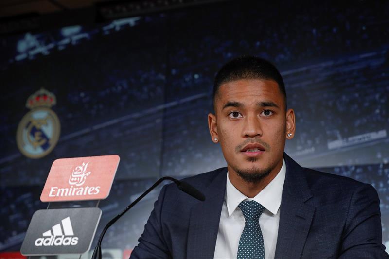 Areola presentado en el Real Madrid: "Casillas me dio ganas de ser portero" Areola presentado en el Real Madrid: "Casillas me dio ganas de ser portero"