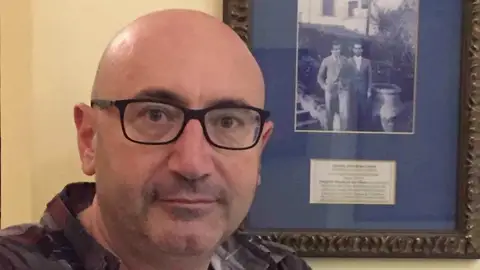 Eduardo Ruíz Biografo de Lorca en Onda Cero Granada