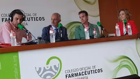 Más de Uno Cantabria en el Colegio de Farmaceúticos Más de Uno Cantabria en el Colegio de Farmaceúticos