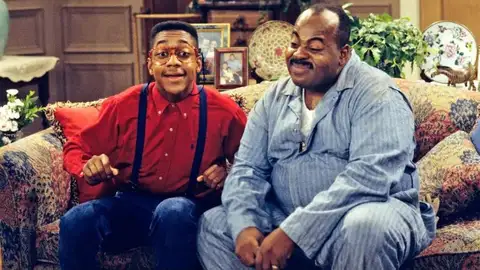 Jaleel White (Steve Urkel) y Reginald VelJohnson (Carl Winslow) en 'Cosas de Casa' Jaleel White (Steve Urkel) y Reginald VelJohnson (Carl Winslow) en 'Cosas de Casa'