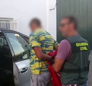 Imagen del momento de la detención del novio de Dana Leonte Imagen del momento de la detención del novio de Dana Leonte