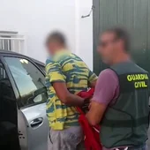 Imagen del momento de la detención del novio de Dana Leonte Imagen del momento de la detención del novio de Dana Leonte