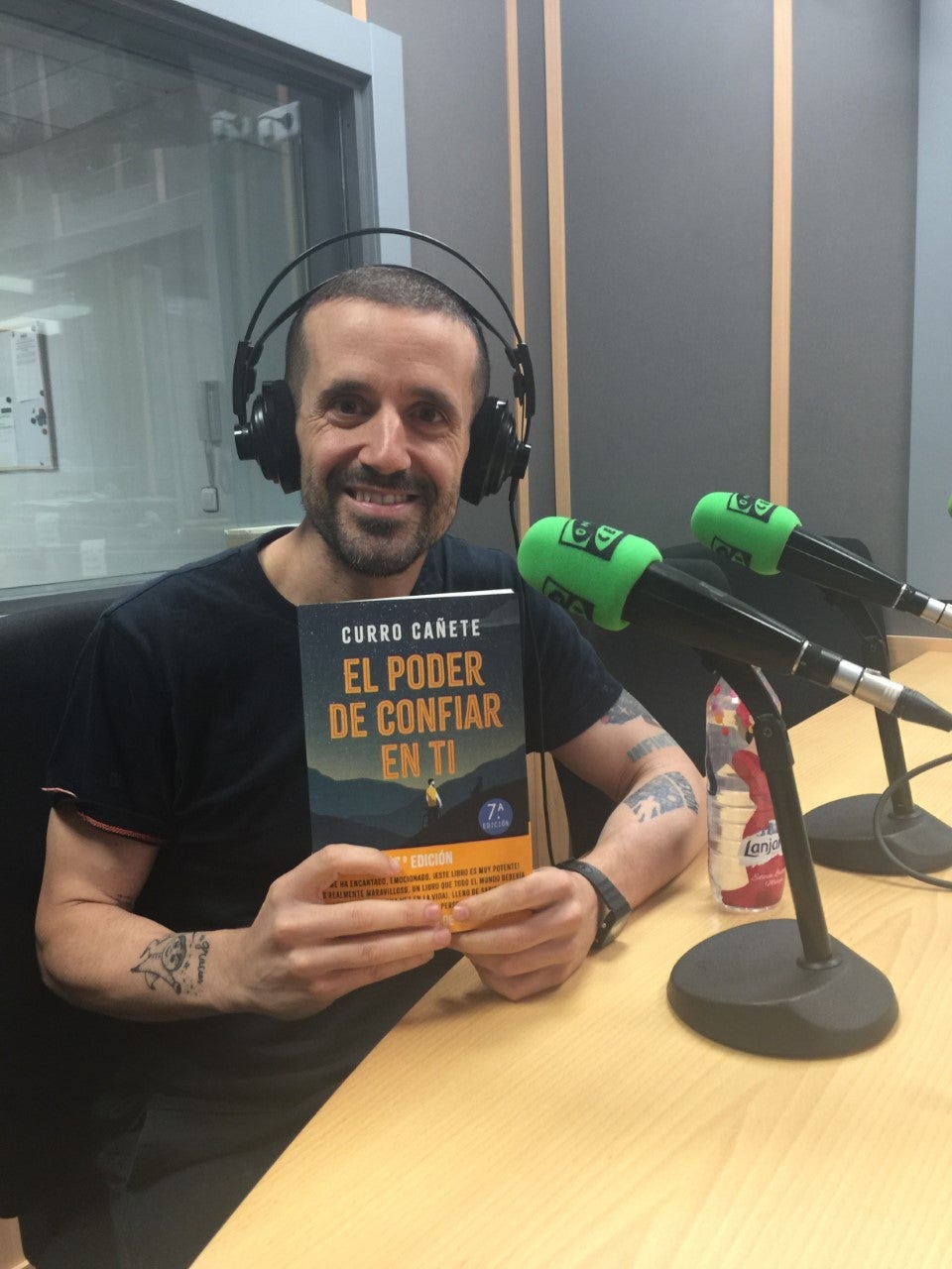 Curro Pérez: "Mi libro ha sido referenciado por Ricky Rubio" Curro Pérez: "Mi libro ha sido referenciado por Ricky Rubio"