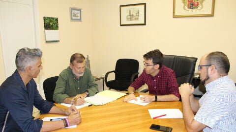 Reunión con el con el director general de Enseñanzas de Régimen Especial en Novelda. Reunión con el con el director general de Enseñanzas de Régimen Especial en Novelda.