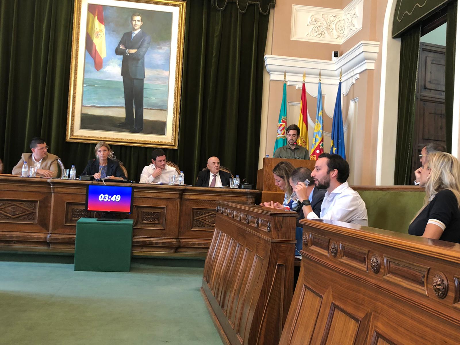 Gobierno y oposición a la gresca, de nuevo, por las tascas de Castellón Gobierno y oposición a la gresca, de nuevo, por las tascas de Castellón