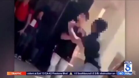 Muere un menor de 13 a&ntilde;os tras ser agredidos por dos compa&ntilde;eros de clase en California