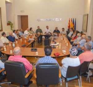 Reunión con los alcaldes pedáneos de Elche. Reunión con los alcaldes pedáneos de Elche.