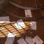 Tiran huevos a la fachada de la casa del portavoz de PP en Santa Fe