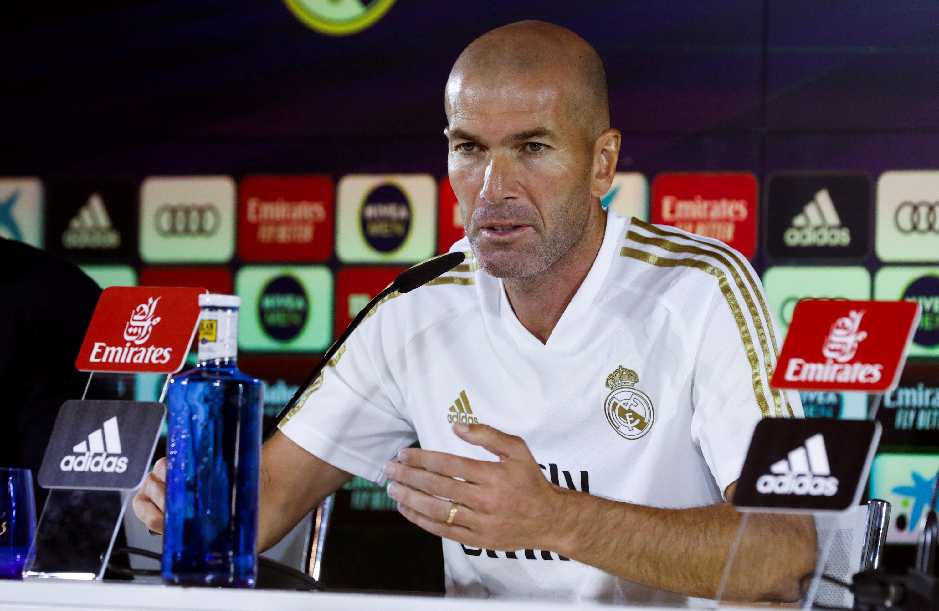 Zidane: "Vamos a tener que meter en el derbi muchas más cosas además de intensidad" Zidane: "Vamos a tener que meter en el derbi muchas más cosas además de intensidad"