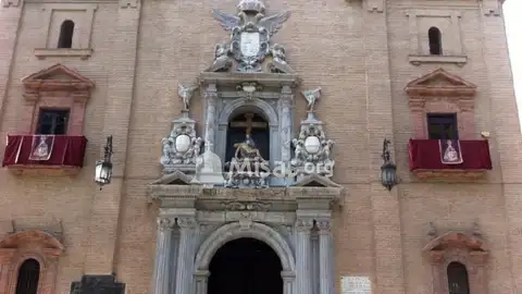 Basílica Ntra Sra. de las Angustias La patrona de Granada saldrá en procesión el 29 de septiembre