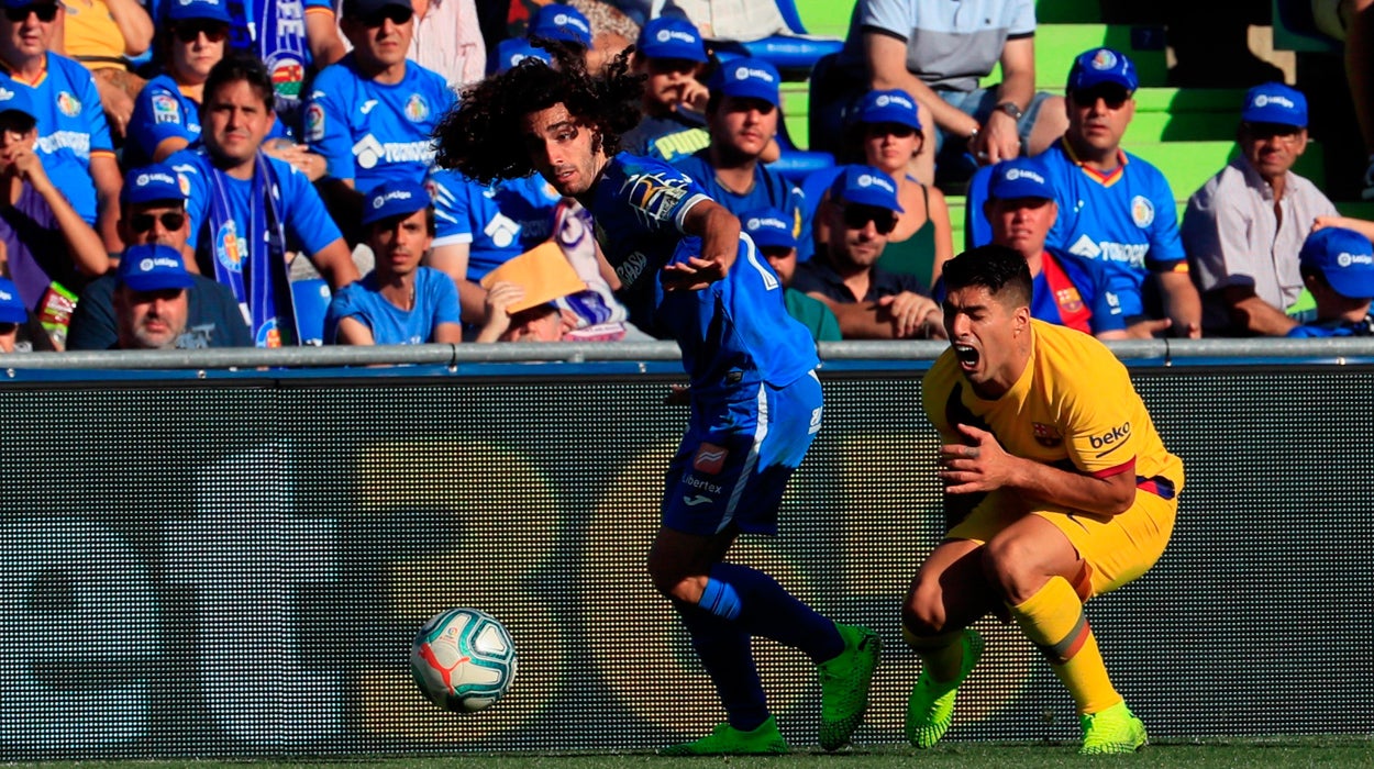 Cucurella: "Solo sacan las faltas del Getafe cuando ganamos" Cucurella: "Solo sacan las faltas del Getafe cuando ganamos"