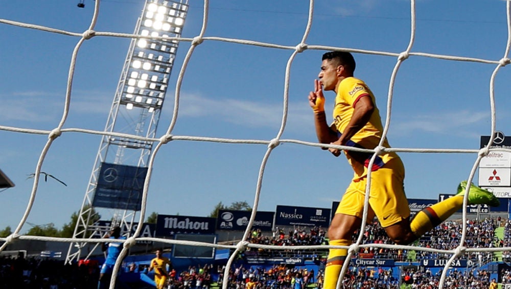 Luis Suárez, tras marcar un gol Luis Suárez, tras marcar un gol