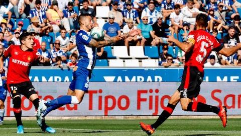El delantero del Deportivo Alav&eacute;s Joselu