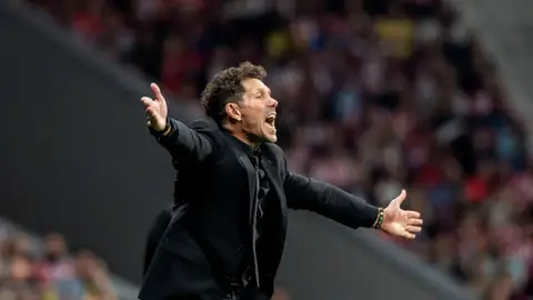 LaSexta Deportes (29-09-19) Simeone deja de ser intocable: pitos, dudas y recelo en la afición del Atlético a su estilo de juego LaSexta Deportes (29-09-19) Simeone deja de ser intocable: pitos, dudas y recelo en la afición del Atlético a su estilo de juego