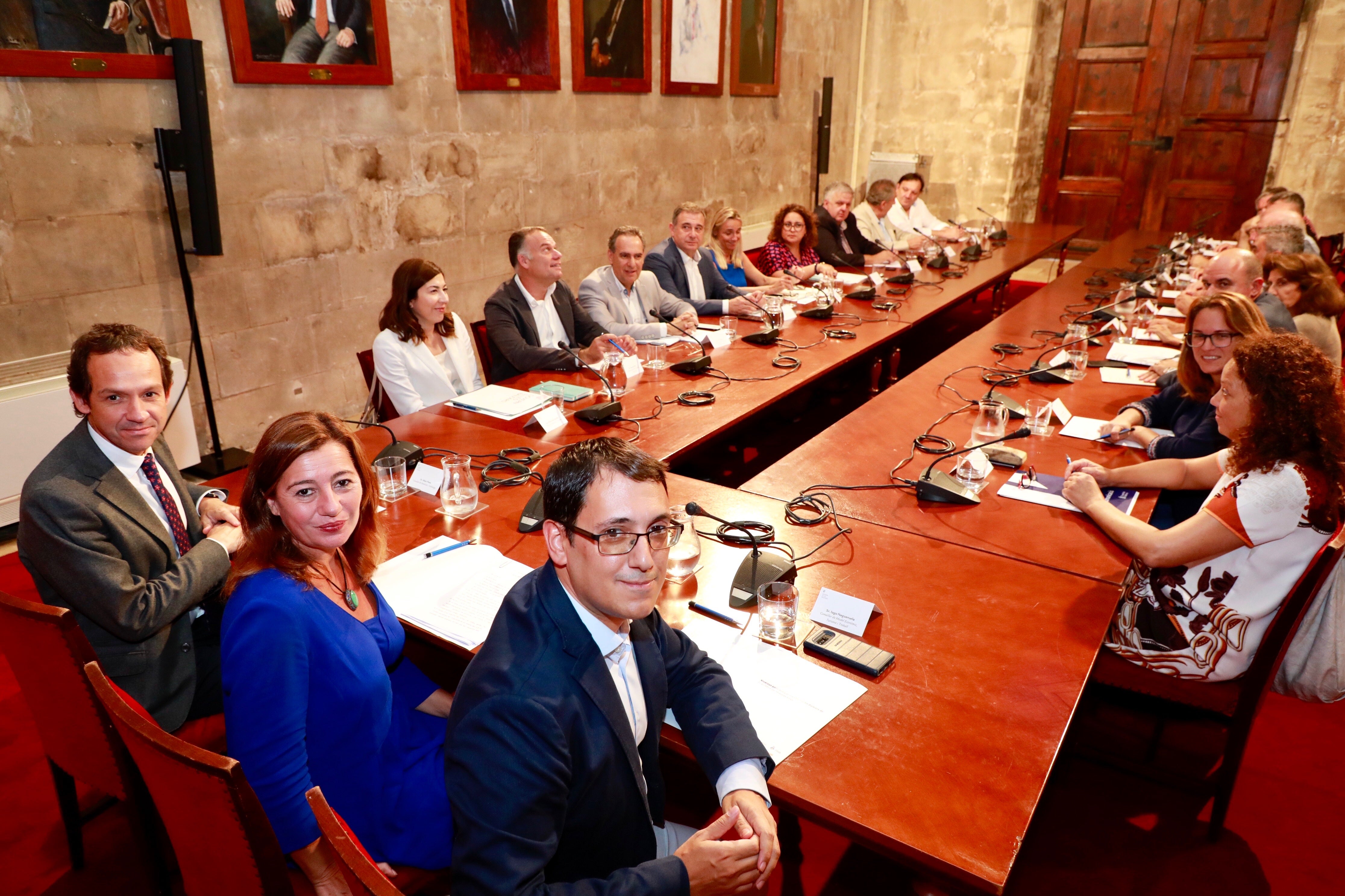 Baleares pedirá inversiones, promoción turística y una campaña especial del Imserso por la quiebra de Thomas Cook Baleares pedirá inversiones, promoción turística y una campaña especial del Imserso por la quiebra de Thomas Cook