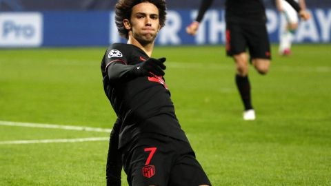 Joao F&eacute;lix celebra su gol ante el Lokomotiv