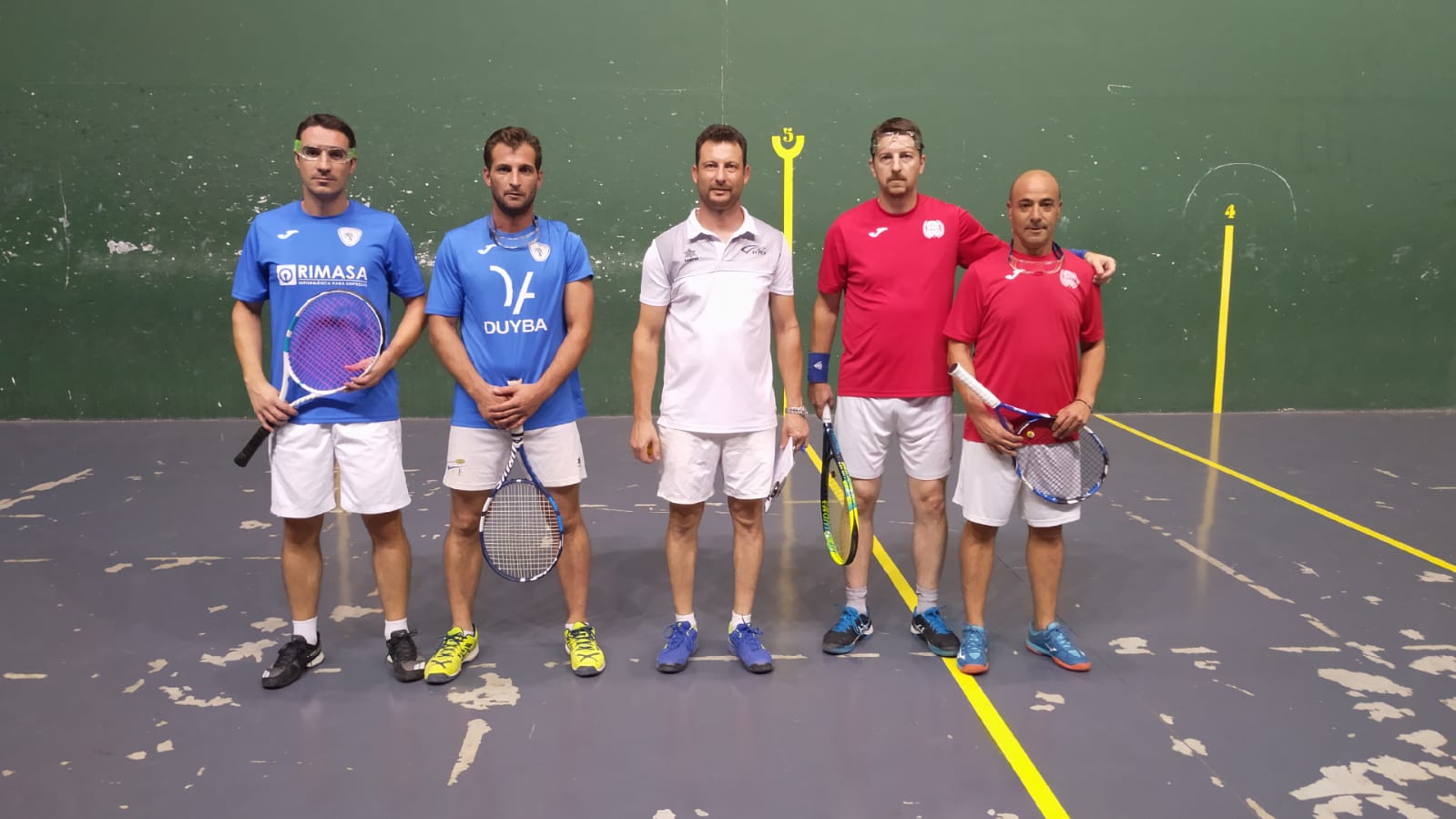 Derrotas para los dos representantes del Club Frontenis Elche Derrotas para los dos representantes del Club Frontenis Elche