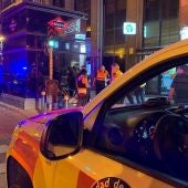 Siete jóvenes entre 20 y 22 años han resultado esta noche heridos, cuatro de ellos graves, en una pelea que se ha producido en diferentes puntos del distrito madrileño de Puente de Vallecas, en Madrid.