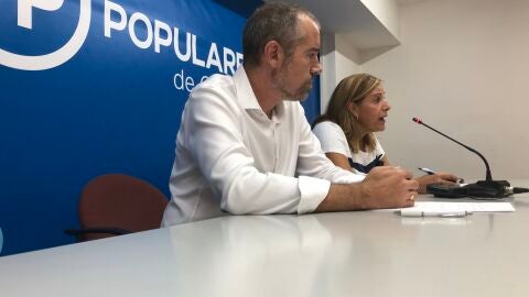 Alcaldes del PP, Susana Marqu&eacute;s y Wences Al&oacute;s.