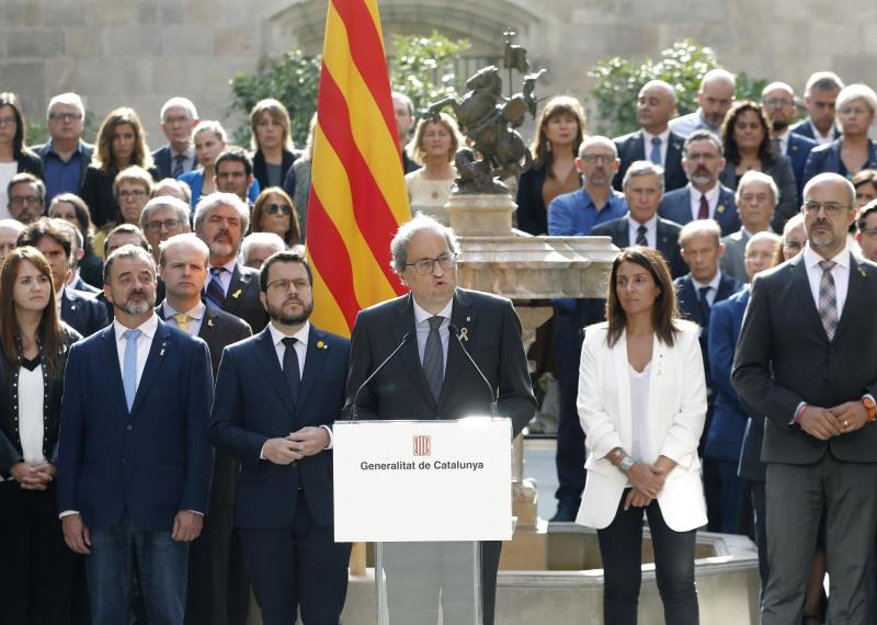 Torra afirma que el Govern se compromete a avanzar "sin excusas" hacia la república Torra afirma que el Govern se compromete a avanzar "sin excusas" hacia la república