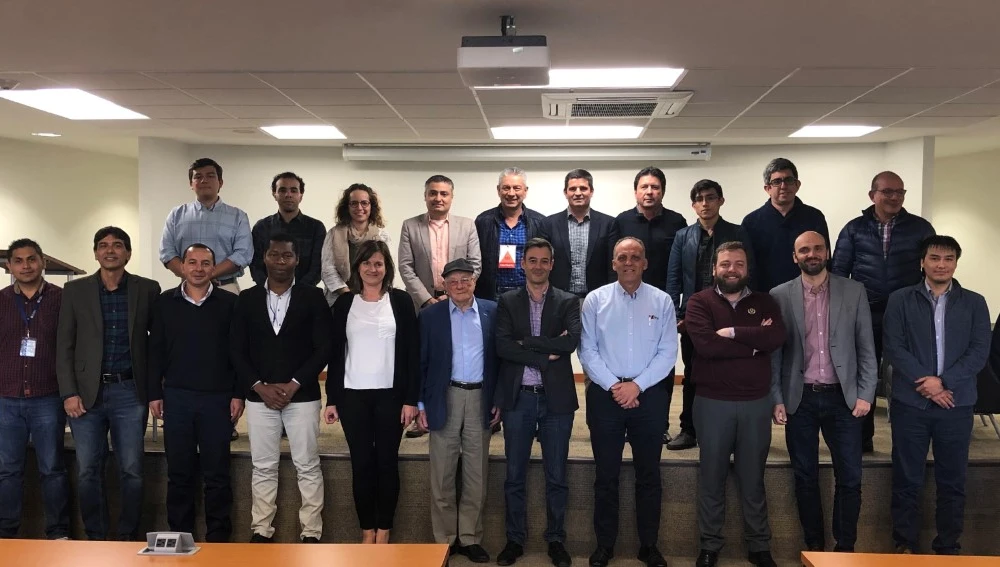 Investigadores de la Red Iberoamericana de Rehabilitación y Asistencia de Pacientes con Daño Neurológico. Investigadores de la Red Iberoamericana de Rehabilitación y Asistencia de Pacientes con Daño Neurológico.