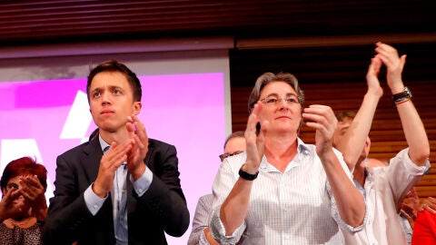 &Iacute;&ntilde;igo Errej&oacute;n junto a Marta Higueras