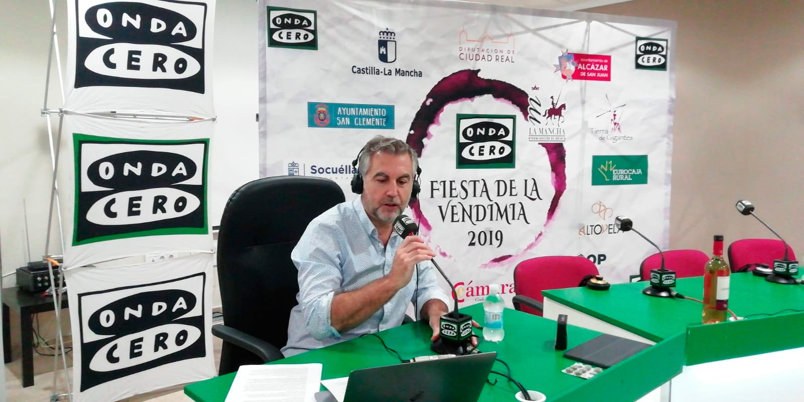 Monólogo de Alsina: "Desde que Torra es la cara visible del movimiento indepe, el número de manifestantes ha ido menguando" Monólogo de Alsina: "Desde que Torra es la cara visible del movimiento indepe, el número de manifestantes ha ido menguando"