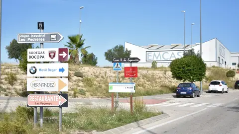 Acceso al polígono industrial Les Pedreres de Petrer. Acceso al polígono industrial Les Pedreres de Petrer.