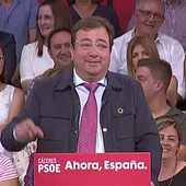 Guillermo Fernández Vara pide el voto para Felipe González en un mitín de Pedro Sánchez Guillermo Fernández Vara pide el voto para Felipe González en un mitín de Pedro Sánchez