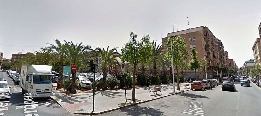 Parcela de la Avenida de Novelda en la que PSOE y Compromís quieren el nuevo centro de congresos de Elche. Parcela de la Avenida de Novelda en la que PSOE y Compromís quieren el nuevo centro de congresos de Elche.