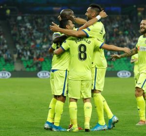 Los jugadores del Getafe celebran un gol de Ángel Los jugadores del Getafe celebran un gol de Ángel