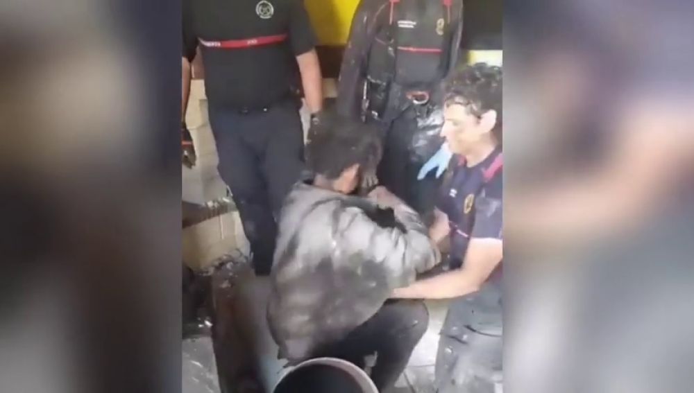 Rescatan a un menor atrapado en una chimenea cuando iba a robar en una casa de Albaicín, Granada
