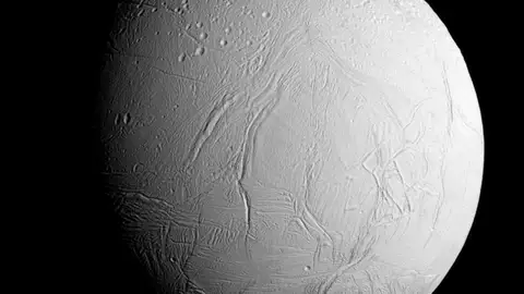 Encélado, el sexto satélite más grande de Saturno Encélado, el sexto satélite más grande de Saturno