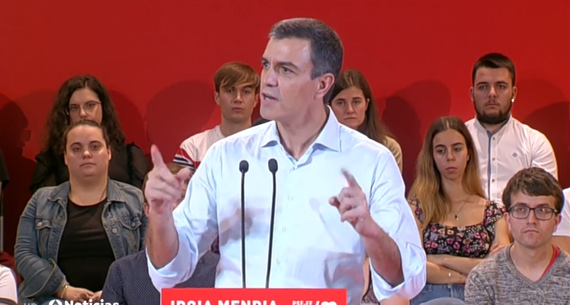 Sánchez se estanca y Casado suma más diputados, según las encuestas Sánchez se estanca y Casado suma más diputados, según las encuestas