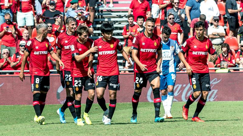 El Mallorca agrava la crisis del Espanyol El Mallorca agrava la crisis del Espanyol