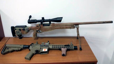 Armas simuladas de airsoft requisadas por la Policía Local de Elche. Armas simuladas de airsoft requisadas por la Policía Local de Elche.
