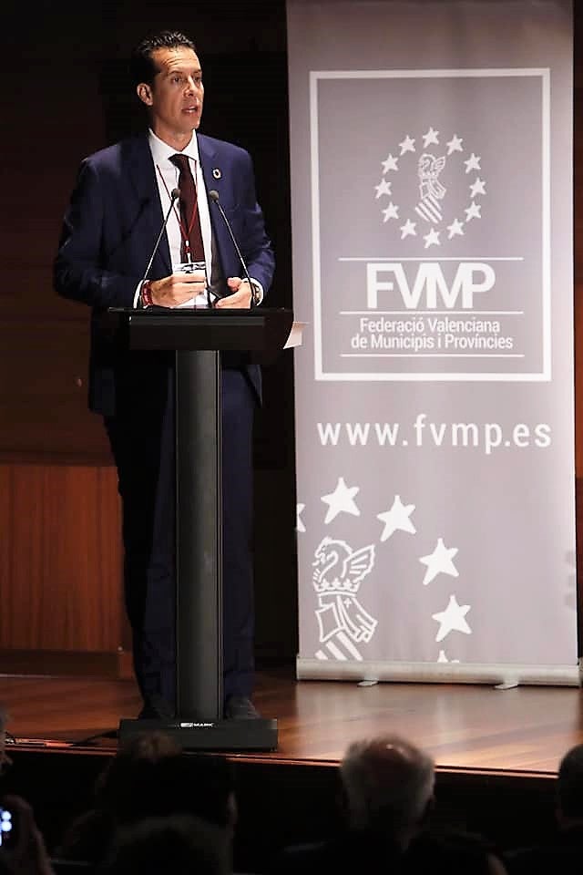 El alcalde de Elda repite como presidente de la Federación Valenciana de Municipios y Provincias El alcalde de Elda repite como presidente de la Federación Valenciana de Municipios y Provincias