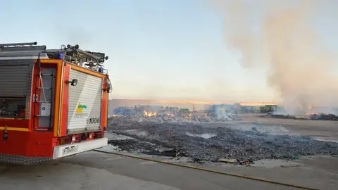 El incendio se produjo en el exterior la cooperativa El incendio se produjo en el exterior la cooperativa