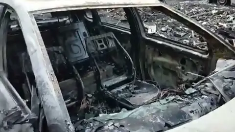 Coches quemados en Barcelona tras las protestas por la sentencia del 'procés' Coches quemados en Barcelona tras las protestas por la sentencia del 'procés'