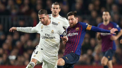 Sergio Ramos y Messi, durante un Cl&aacute;sico