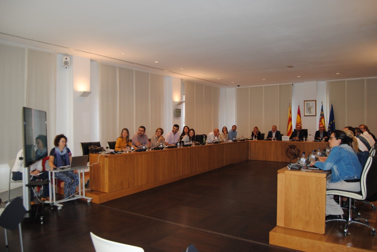 El ple ha sortejat els membres de les meses electorals amb una aplicación informática El ple ha sortejat els membres de les meses electorals amb una aplicación informática