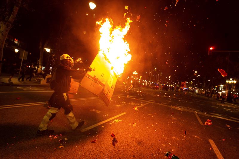 La ANC ve positivos los altercados violentos en Cataluña: "Hacen visible el conflicto a nivel internacional" La ANC ve positivos los altercados violentos en Cataluña: "Hacen visible el conflicto a nivel internacional"