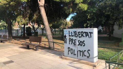 Imagen que aporta el PP para denunciar las pintadas.
