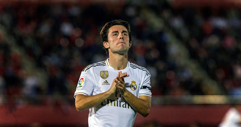 Odriozola será el sustituto de Carvajal la próxima temporada en el Real Madrid Odriozola será el sustituto de Carvajal la próxima temporada en el Real Madrid