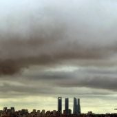 Elecciones generales 2019: Imagen del cielo nublado en Madrid