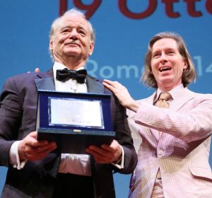 Bill Murray recibe el premio honorífico del Festival de Roma de manos de Wes Anderson Bill Murray recibe el premio honorífico del Festival de Roma de manos de Wes Anderson
